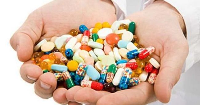 Farmaciştii nu mai vând medicamente la bucată