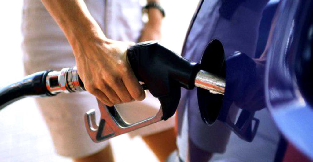 Încă o ieftinire a benzinei standard la Petrom