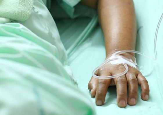 Mii de pacienţi infectaţi în spital, pleacă bolnavi şi fără a fi despăgubiţi