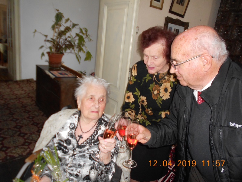 Elena Arnăuţoiu a împlinit 100 de ani! Simbol viu al Rezistenţei ANTICOMUNISTE