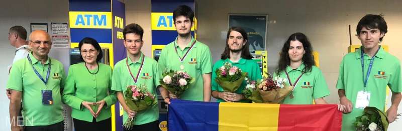 Elev din Câmpulung, medaliat cu argint la Olimpiada de Informatică a Europei Centrale!