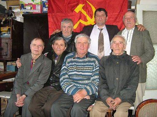 Partid COMUNIST cu sediul în ARGEȘ!