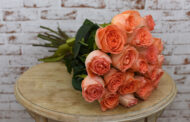 Vrei să comanzi flori online? Apelează la ajutorul unui florist şi vei face surprize de neuitat!