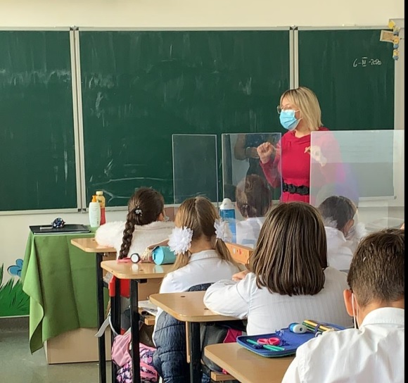 Grupul CEZ în România și Asociația Povestașii deschid „Școala plină de energie”, un proiect educativ alternativ pentru o generație atentă la resursele viitorului