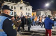 MARTOR CU MASCĂ LA PROTESTELE 