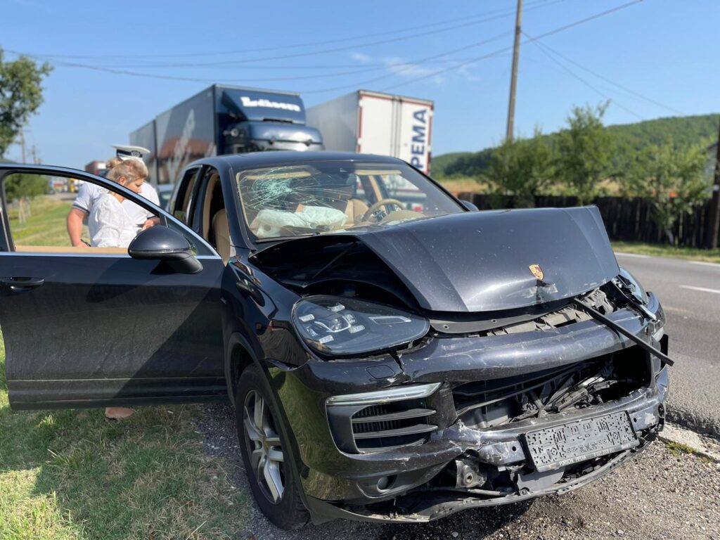 Video | Accident în lanț. 4 mașini implicate în Argeș!