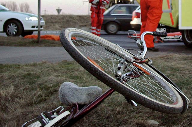 Biciclist accidentat acum la Călinești