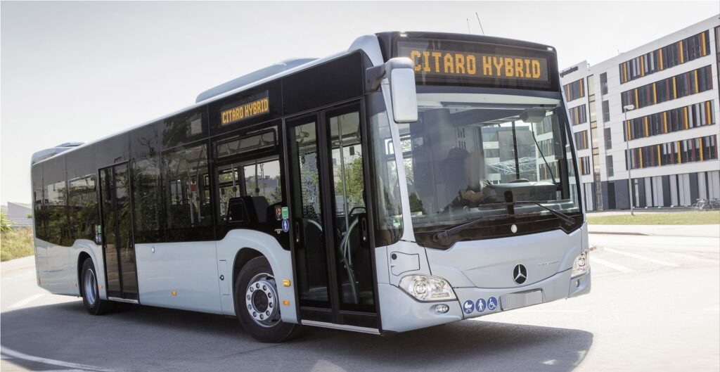 Licitație pentru 20 de autobuze hibride la Piteşti