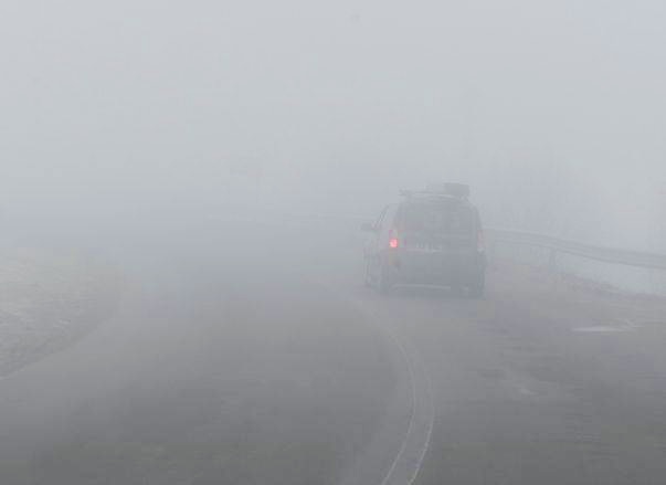 Cod galben de ceață în Argeș, vizibilitate redusă!
