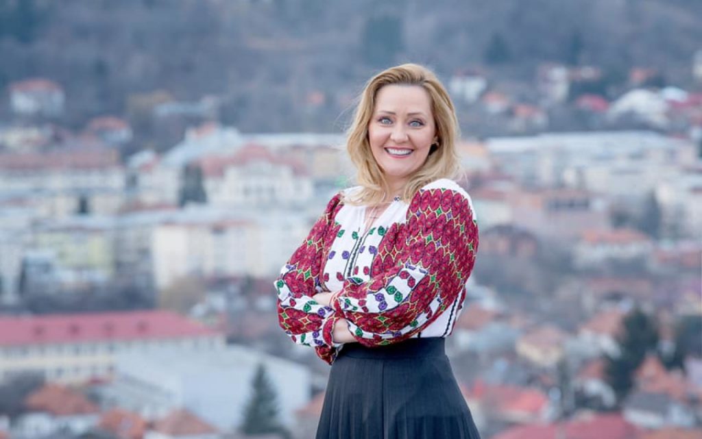 Primărița Elena Lăsconi: „Orgoliile sunt pentru proști”
