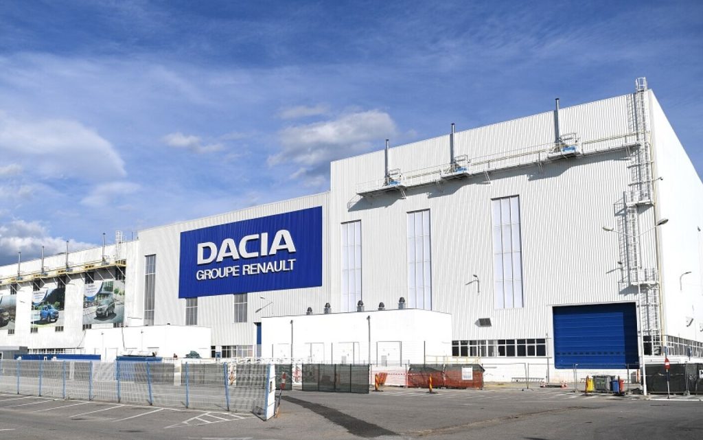Anunțurile îngrijorătoare! Producția uzinei Dacia Mioveni, afectată