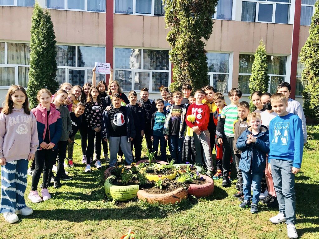 10 școli din Pitești intră în reparații