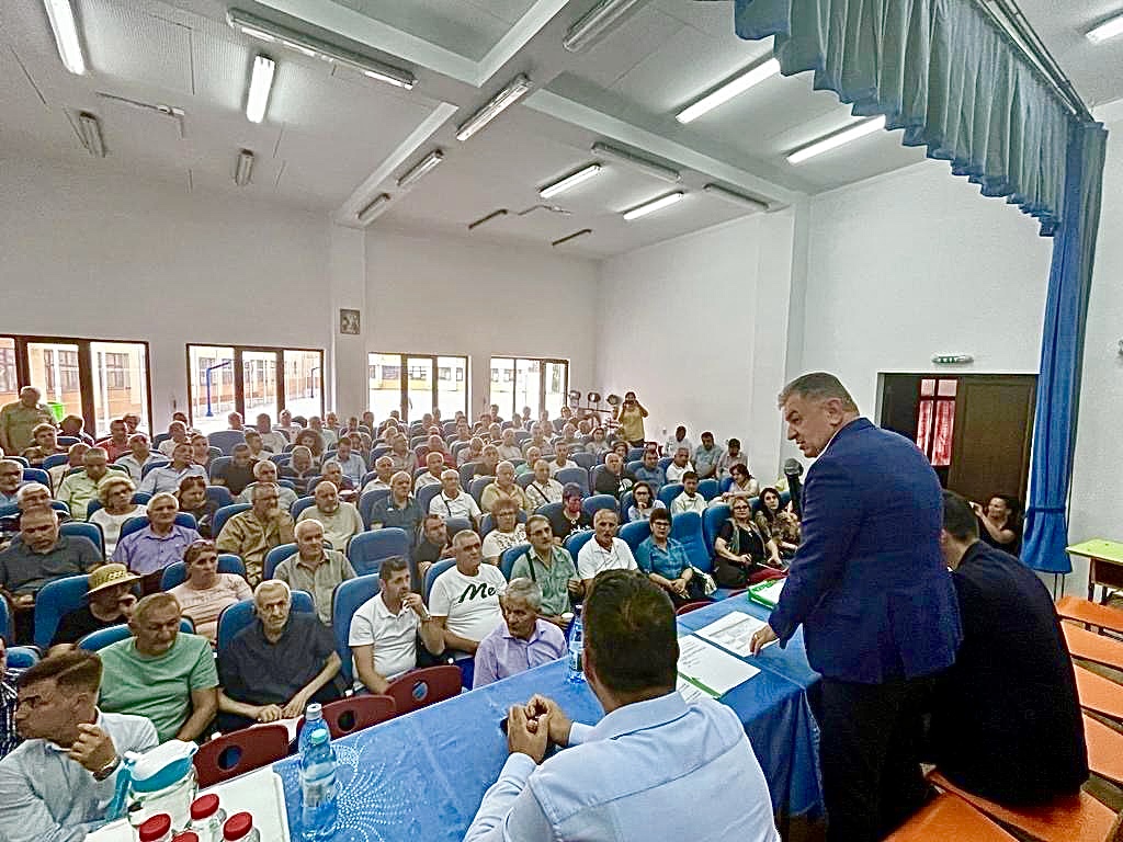 Locuitorii din Găvana s-au întâlnit cu primarul Cristian Gentea