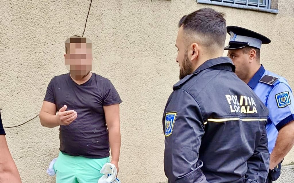 Femei și bărbați care  cerșeau în Pitești au ajuns pe mâna polițiștilor