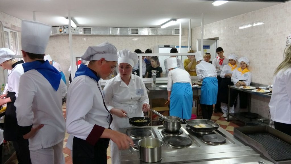 Oportunitate în Pitești. Angajare bucătari full-time