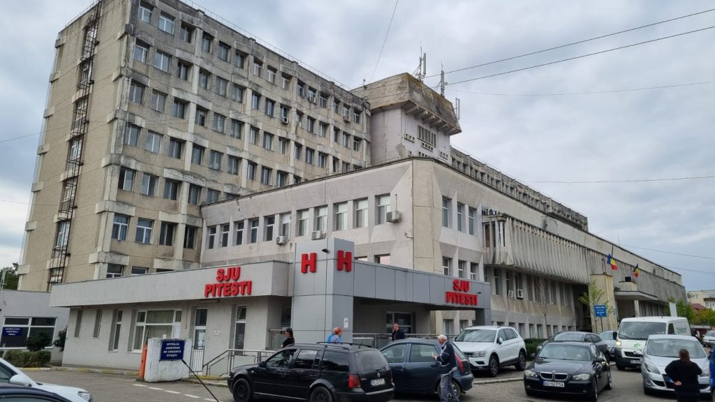 Spitalul Județean Pitești angajează economist