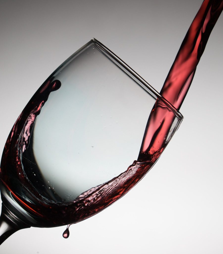 Cele 15 beneficii pentru sănătate ale vinului roșu