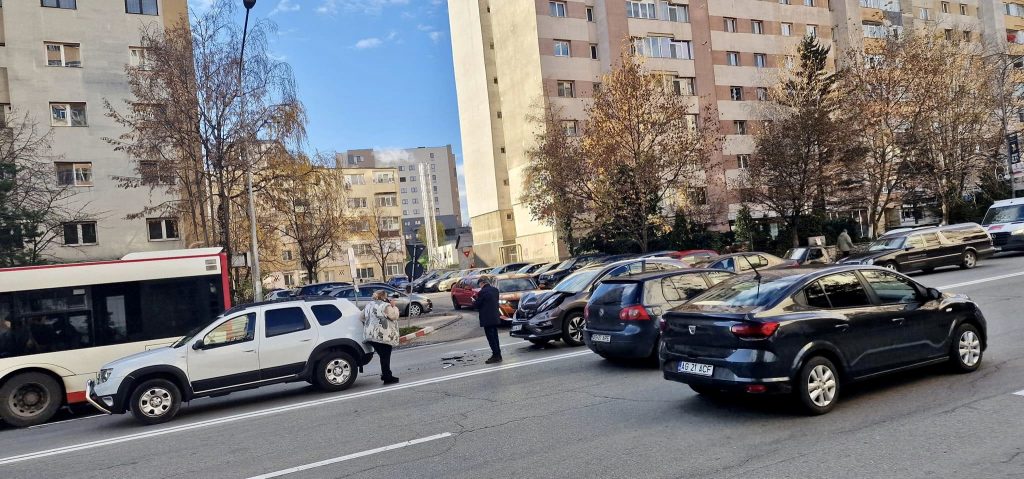 Accident pe bulevardul Nicolae Bălcescu din Pitești