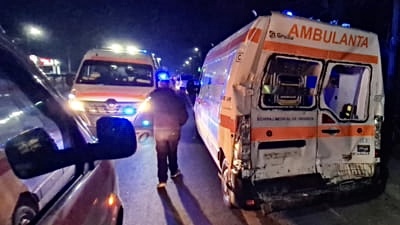Accident cumplit! Un copil de 11 ani s-a stins lovit de o ambulanță