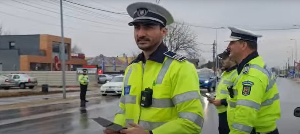 Poliţia a dat lecţii şoferilor la Topoloveni