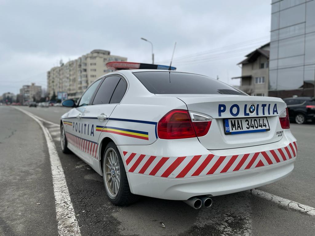 Un şofer din Bradu s-a urcat la volan după ce poliţiştii i-au suspendat permisul