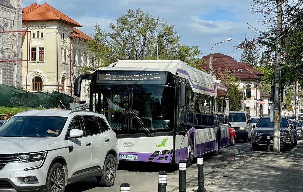 Asigurare CASCO pentru autobuzele Publitrans din Pitești. Cine a obținut contractul