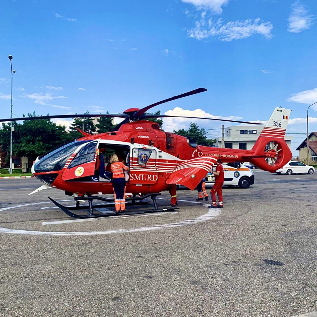Elicopter SMURD lângă Sala Sporturilor “Trivale”. Pacient cu arsuri grave