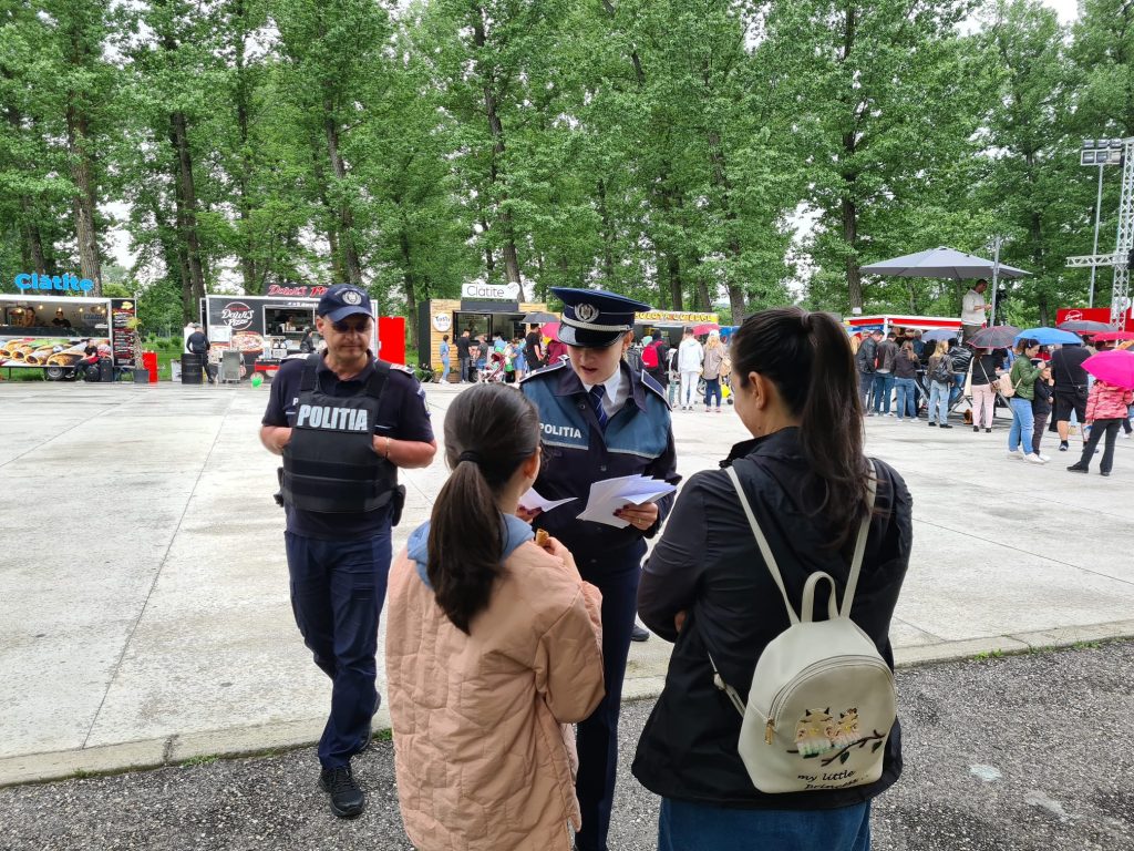 Polițiștii din Pitești s-au aflat printre micii sărbătoriți ai zilei de 1 Iunie