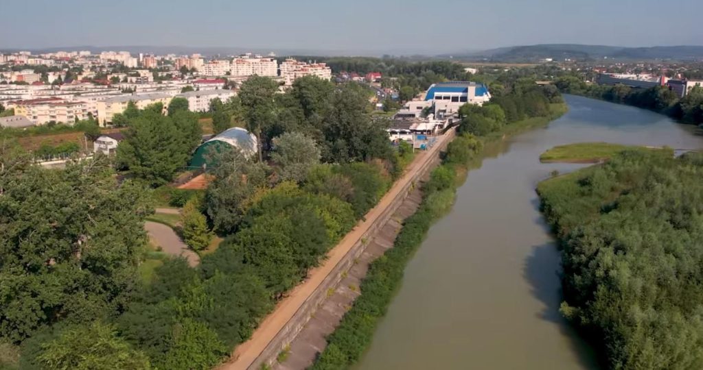 Încep lucrări importante în Pitești. Se fac pistele pentru bicicliști de-a lungul râului Argeș