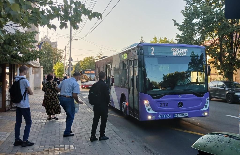 Apar noi stații de autobuz în Pitești. Unde vor fi amenajate