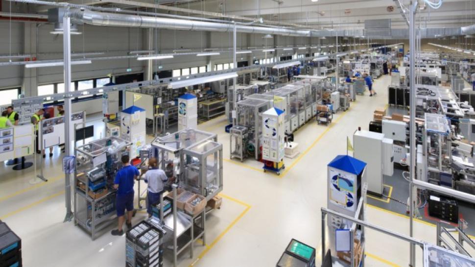 Se construiește o nouă fabrică. Compania germană caută angajați