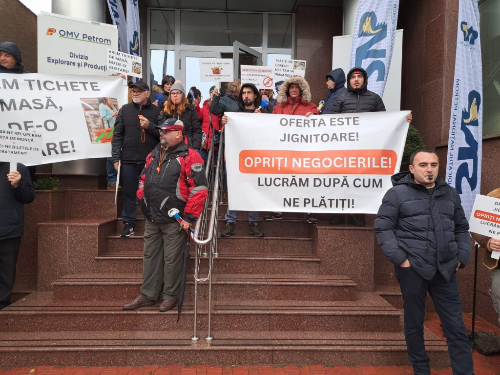 Începând de astăzi: Protest al salariaților OMV Petrom la Pitești și în alte orașe
