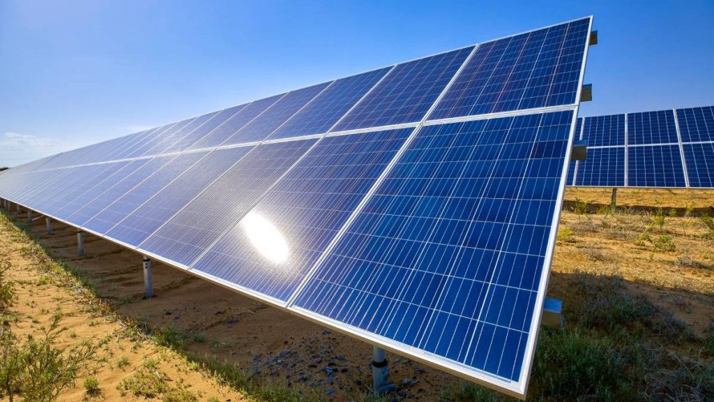 Proiect pentru un nou parc fotovoltaic într-o localitate din Argeș