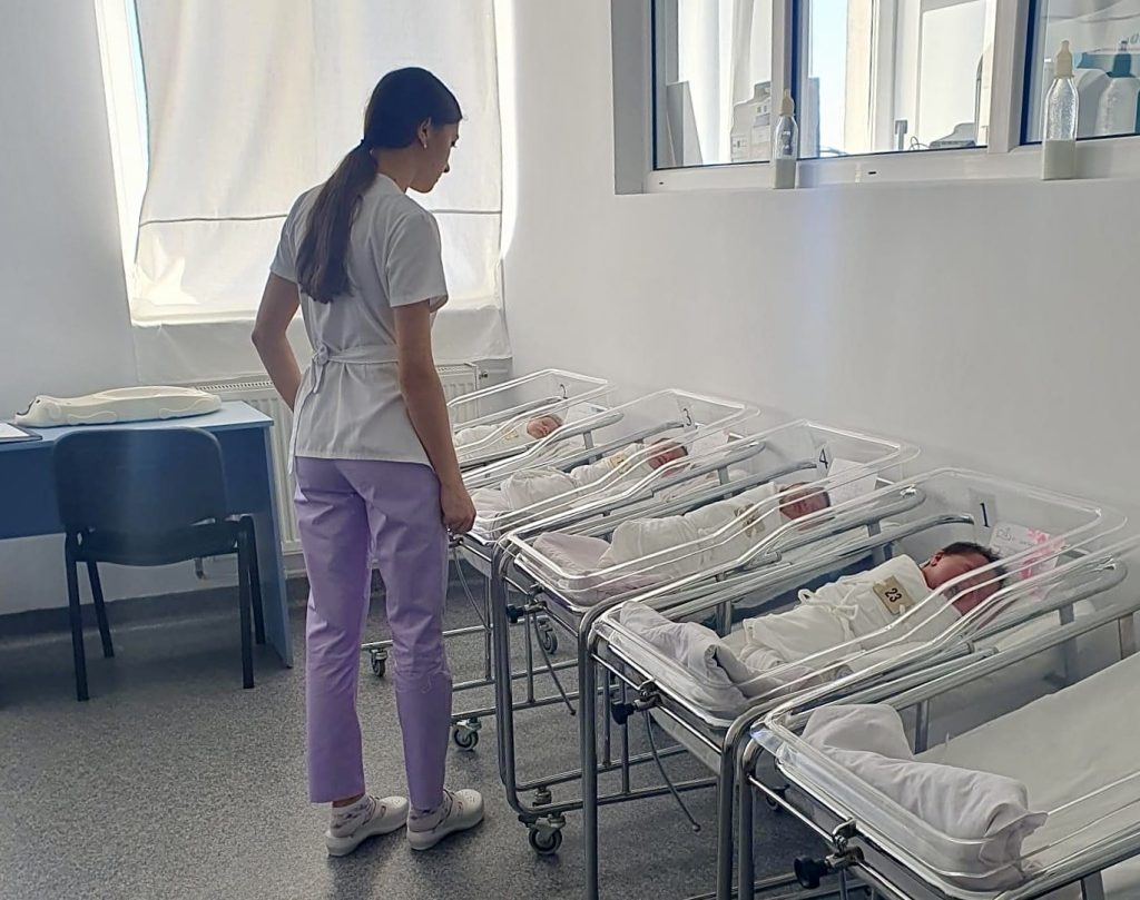 4 copii s-au născut de Crăciun la maternitatea Spitalului Judeţean Piteşti