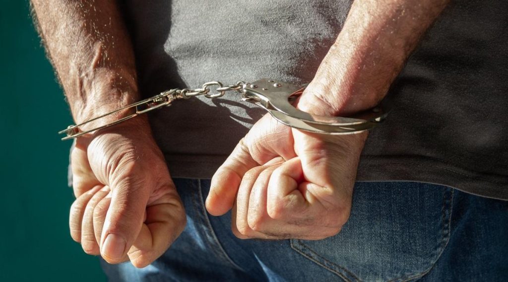 Doi bărbați din Argeș, trimiși la închisoare. Ce infracțiuni au săvârșit