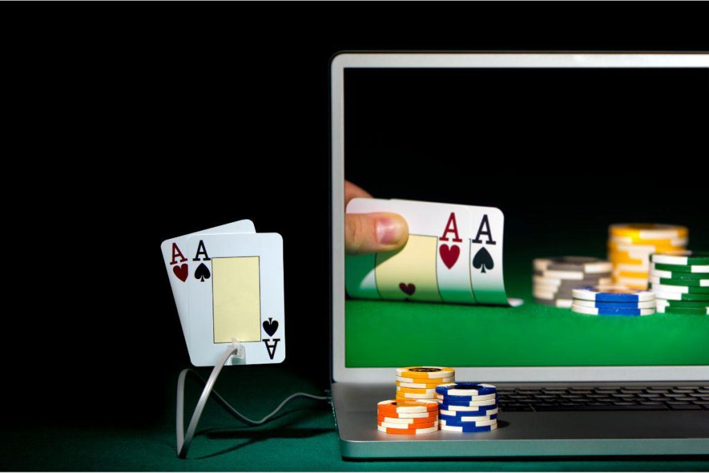 Softuri și tool-uri de poker: Instrumente care te pot ajuta să-ți ridici nivelul