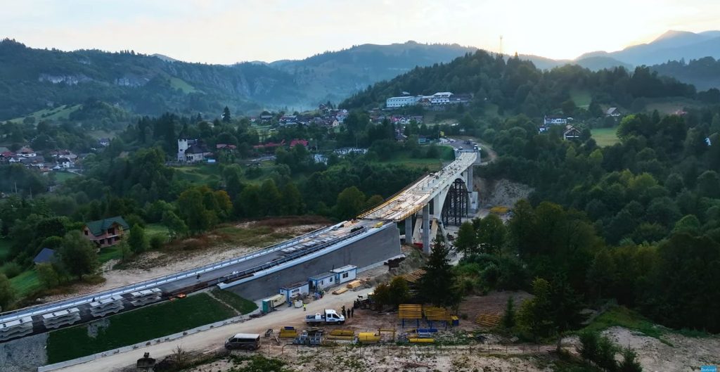 Au început lucrările pe Drumul Naţional 73 Piteşti-Braşov
