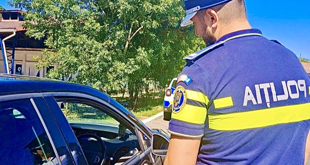 Cum a fost prins de polițiști un șofer din Costești este de speriat!