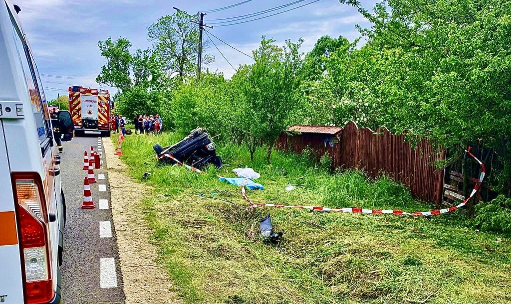 Doi tineri de 16 și 19 ani, morți în teribilul accident de la Căldăraru