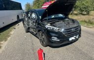 Argeș. Accident între un autoturism și o autoutilitară. O persoană are nevoie de primul ajutor