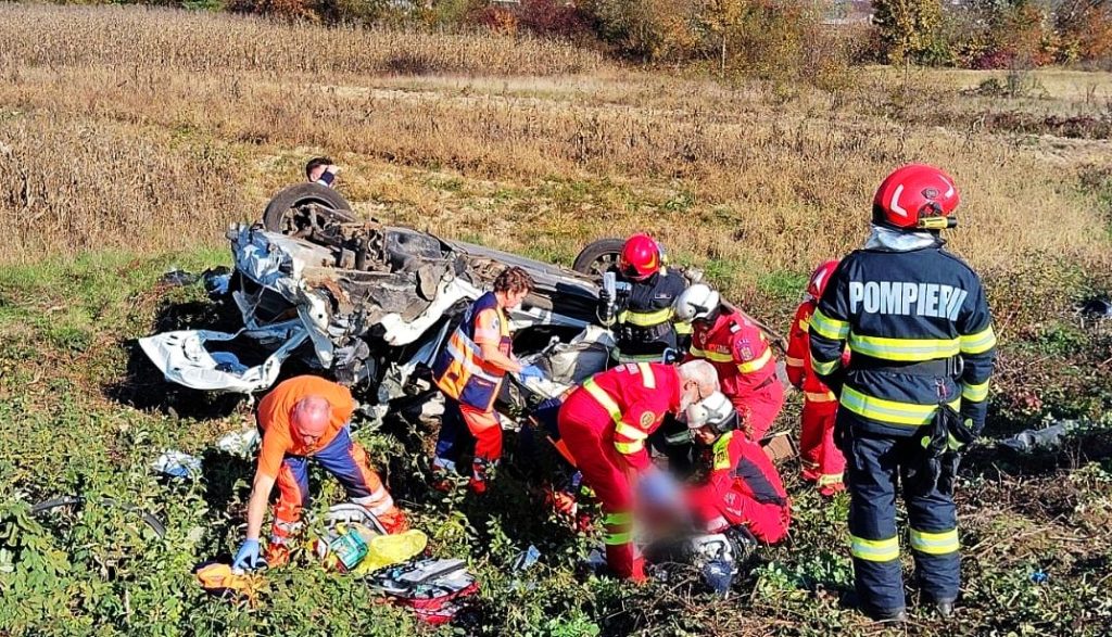 Accident pe DN 73, în Argeș. Două mașini implicate