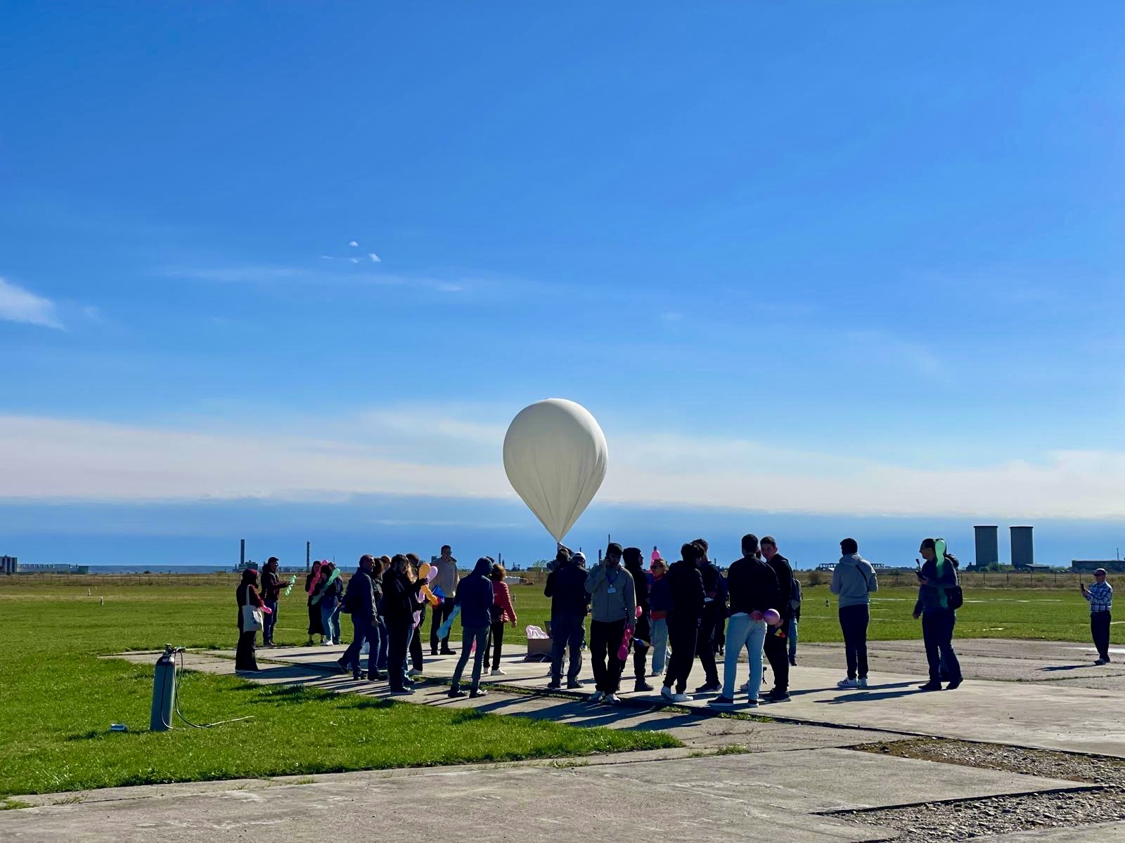 Eveniment deosebit la aerodromul „Henry Coandă” din Pitești. N-ați mai ...