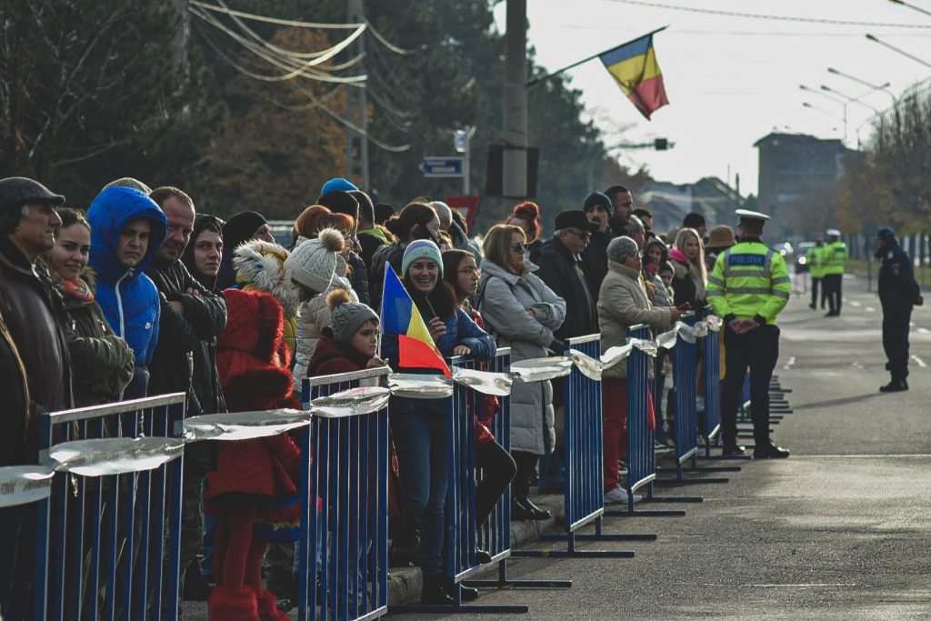 1 decembrie, Pitești 