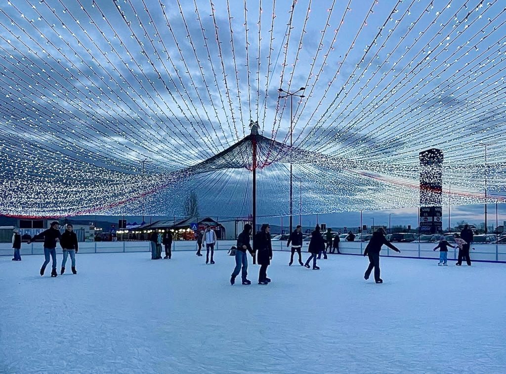 Patinoar Argeș Mall