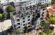 A început demolarea blocului G1 din Pitești, imobil aflat în stare avansată de degradare