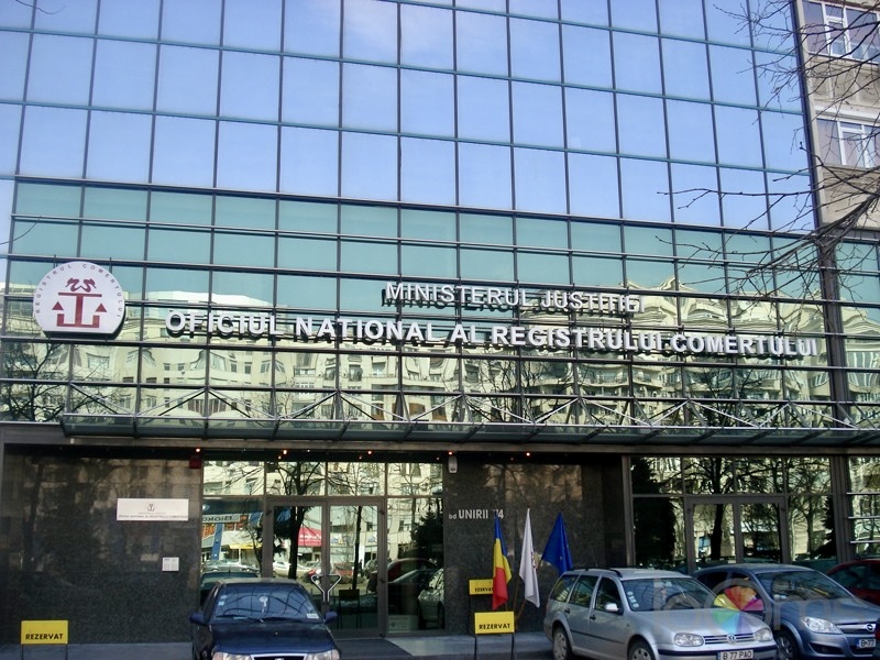 Lovitură dură pentru antreprenori din 2026: Taxe noi la Registrul Comerțului!