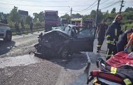 Accident rutier la Albota. Două mașini implicate, intervin pompierii!