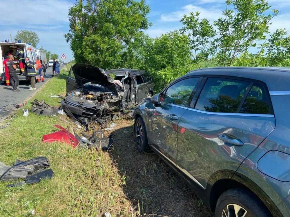 Accident rutier în Câmpulung. 3 autoturisme implicate, o victimă transportată la spital