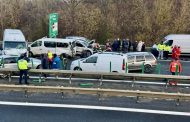 Accident cu trei vehicule implicate pe Autostrada A1, la km 80