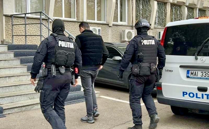 Retinut-5 – Ziarul Argeşul - ediţia online